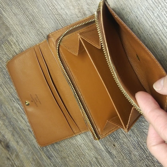 LV Bundle Louis Vuitton Monogram Porte Monnaie Billets Tresor Lock & Chain All 3 - Picture 12 of 17